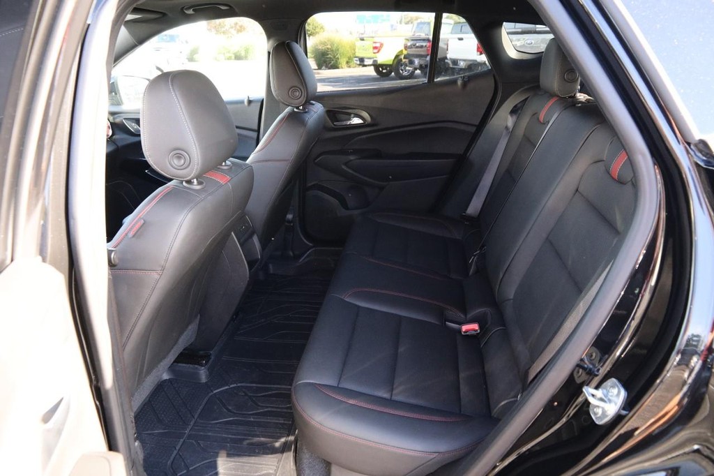 Chevrolet Trax Vehicle Full-screen Gallery Image 10