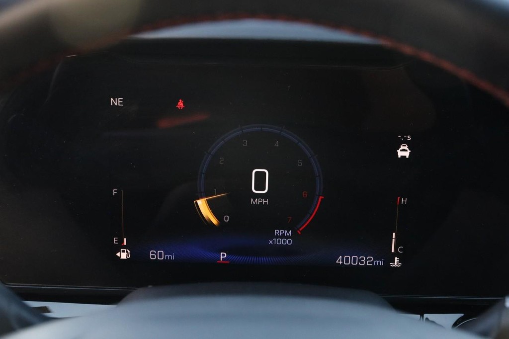 Chevrolet Trax Vehicle Full-screen Gallery Image 14