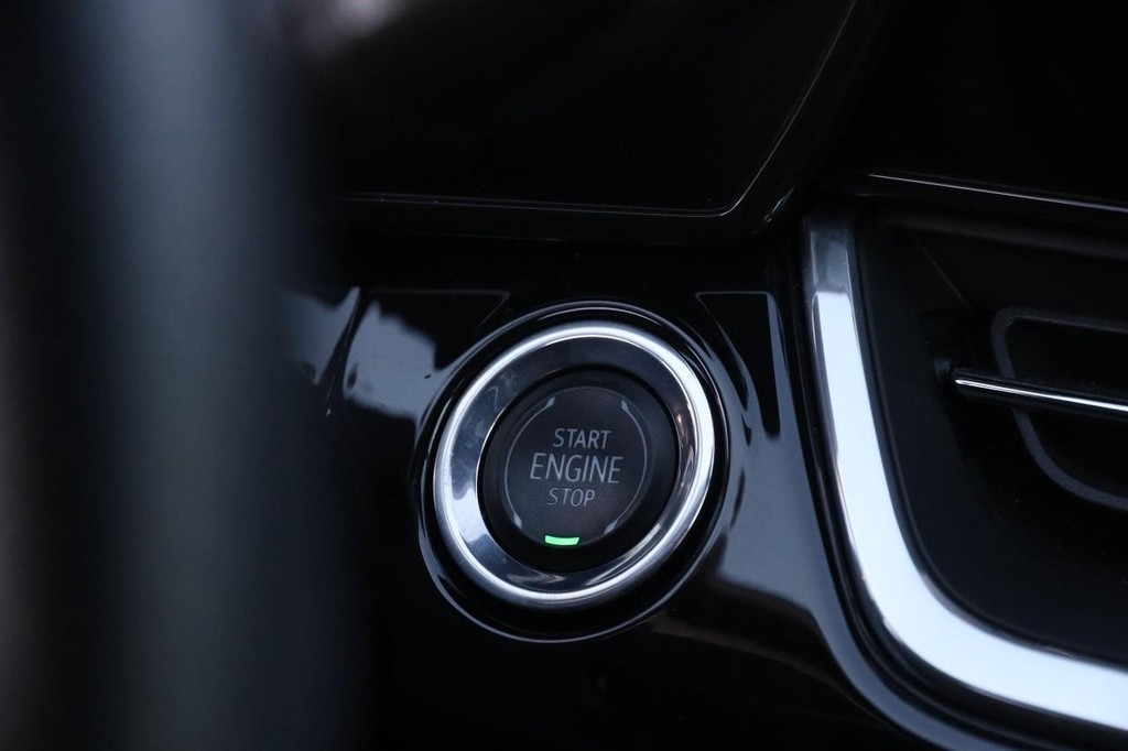 Chevrolet Trax Vehicle Full-screen Gallery Image 15