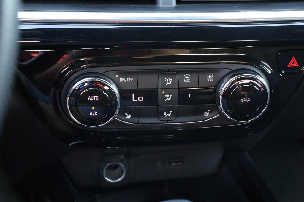 Chevrolet Trax Vehicle Full-screen Gallery Image 19