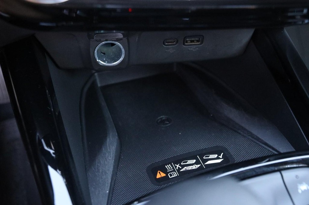 Chevrolet Trax Vehicle Full-screen Gallery Image 20