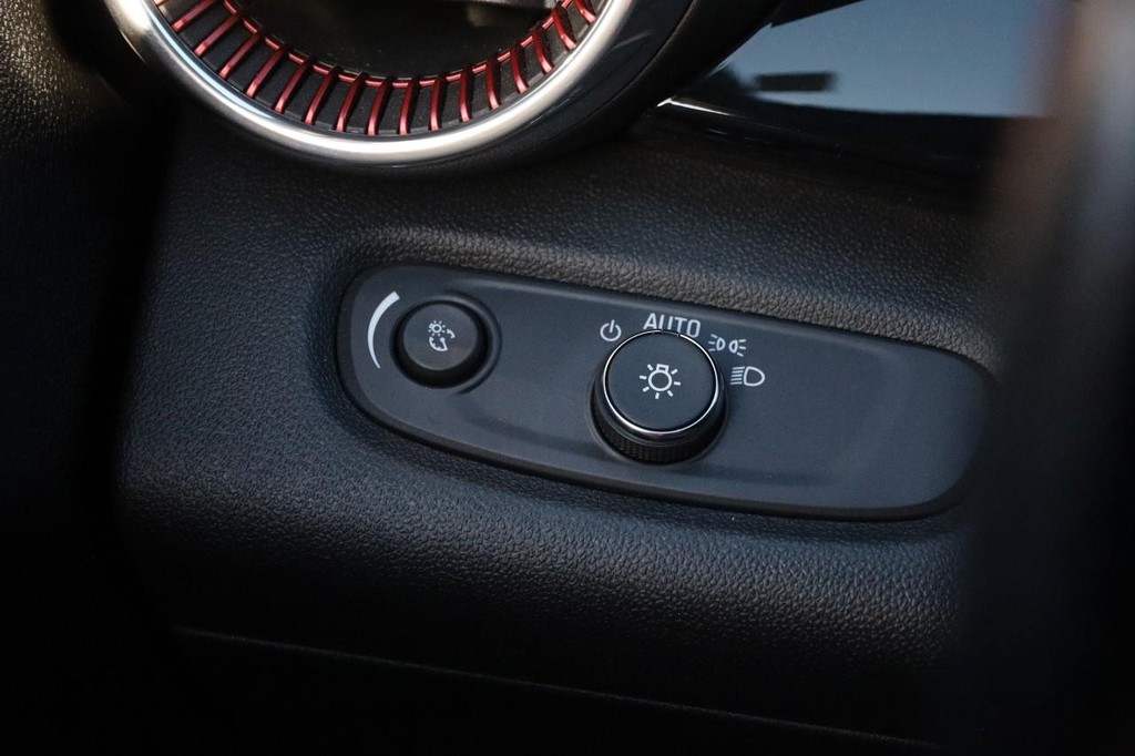 Chevrolet Trax Vehicle Full-screen Gallery Image 22