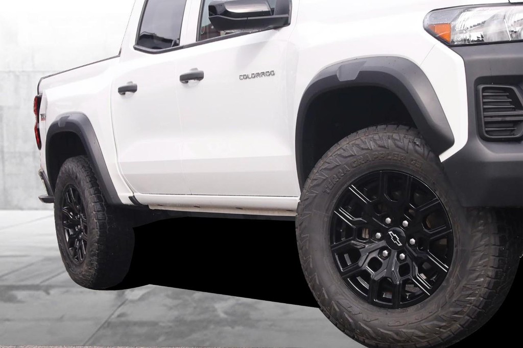 Chevrolet Colorado Vehicle Full-screen Gallery Image 03