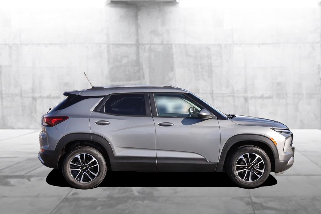 Chevrolet TrailBlazer Vehicle Full-screen Gallery Image 05
