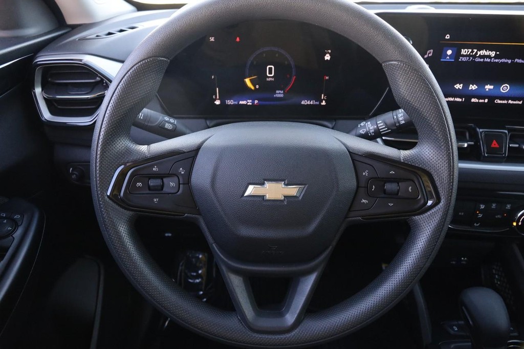 Chevrolet TrailBlazer Vehicle Full-screen Gallery Image 10