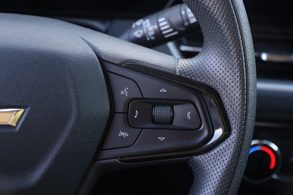 Chevrolet TrailBlazer Vehicle Full-screen Gallery Image 12