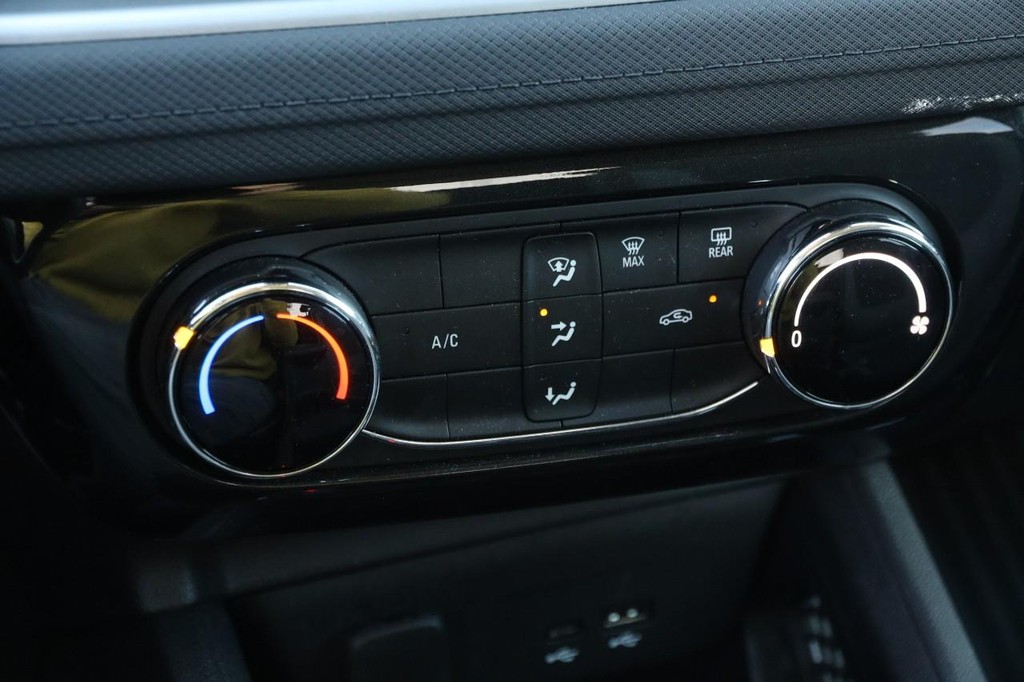Chevrolet TrailBlazer Vehicle Full-screen Gallery Image 18