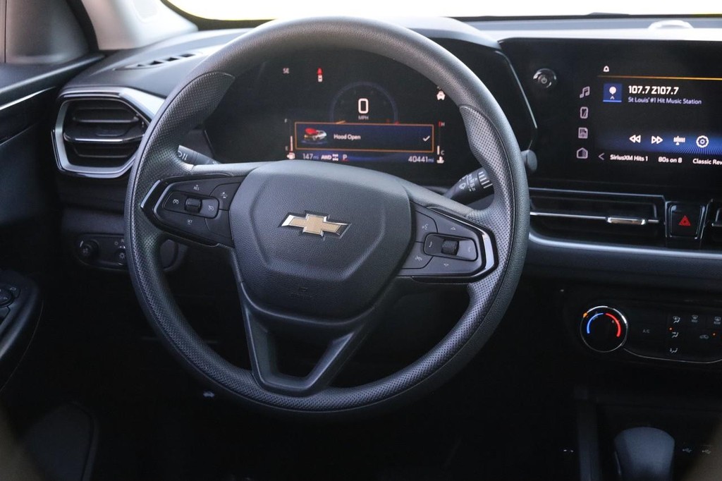 Chevrolet TrailBlazer Vehicle Full-screen Gallery Image 25