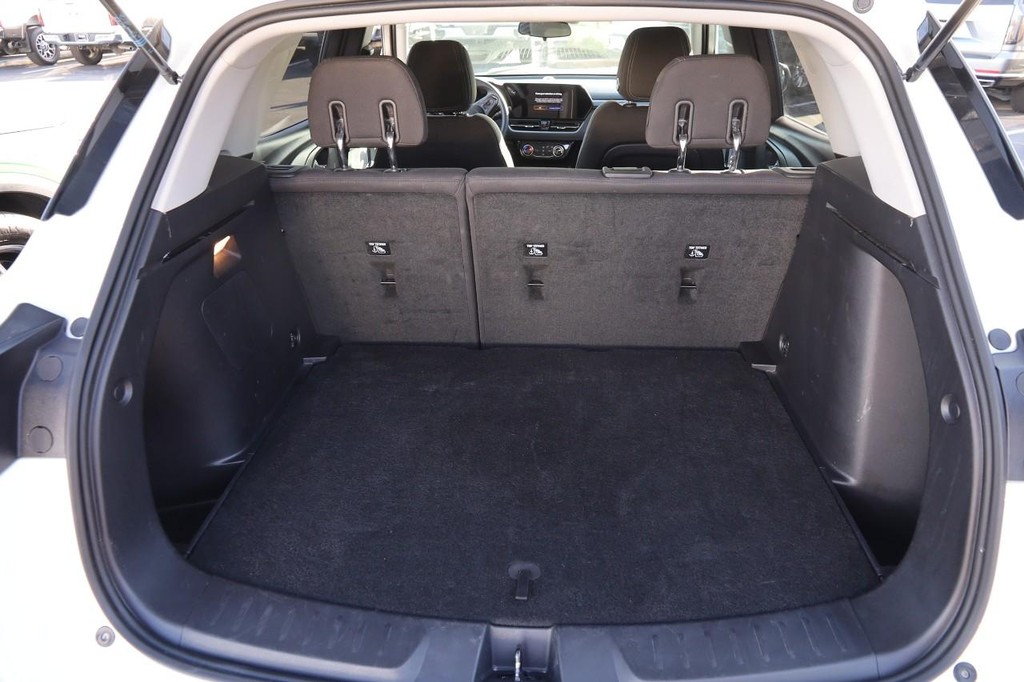 Chevrolet TrailBlazer Vehicle Full-screen Gallery Image 07