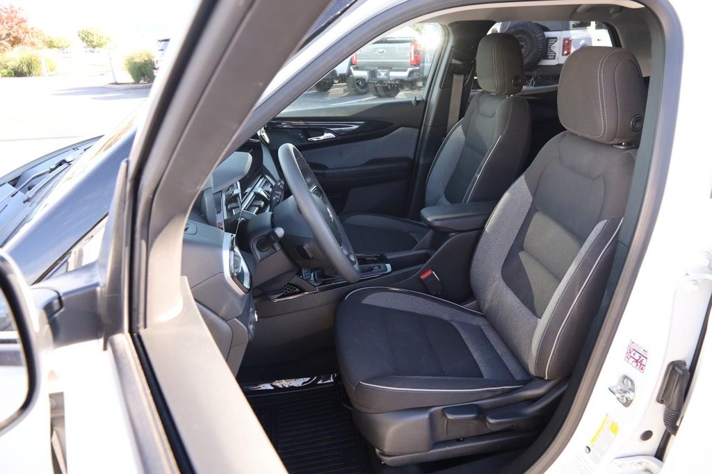 Chevrolet TrailBlazer Vehicle Full-screen Gallery Image 08
