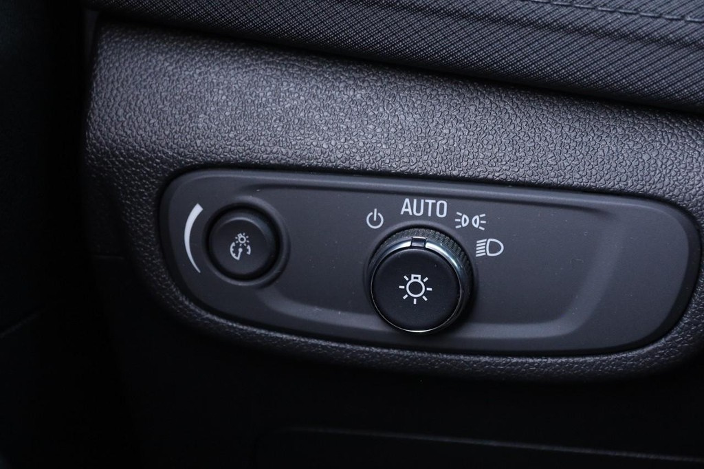 Chevrolet TrailBlazer Vehicle Full-screen Gallery Image 21