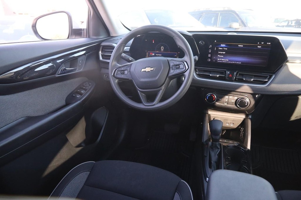 Chevrolet TrailBlazer Vehicle Full-screen Gallery Image 23
