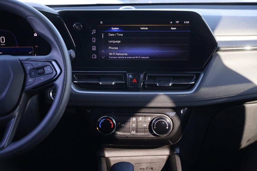 Chevrolet TrailBlazer Vehicle Full-screen Gallery Image 25