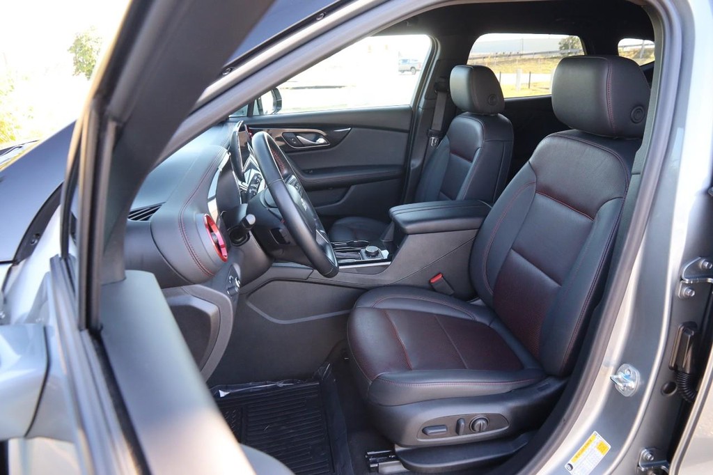 Chevrolet Blazer Vehicle Image 09