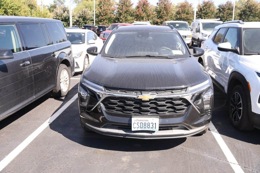 Chevrolet Trax Vehicle Full-screen Gallery Image 3