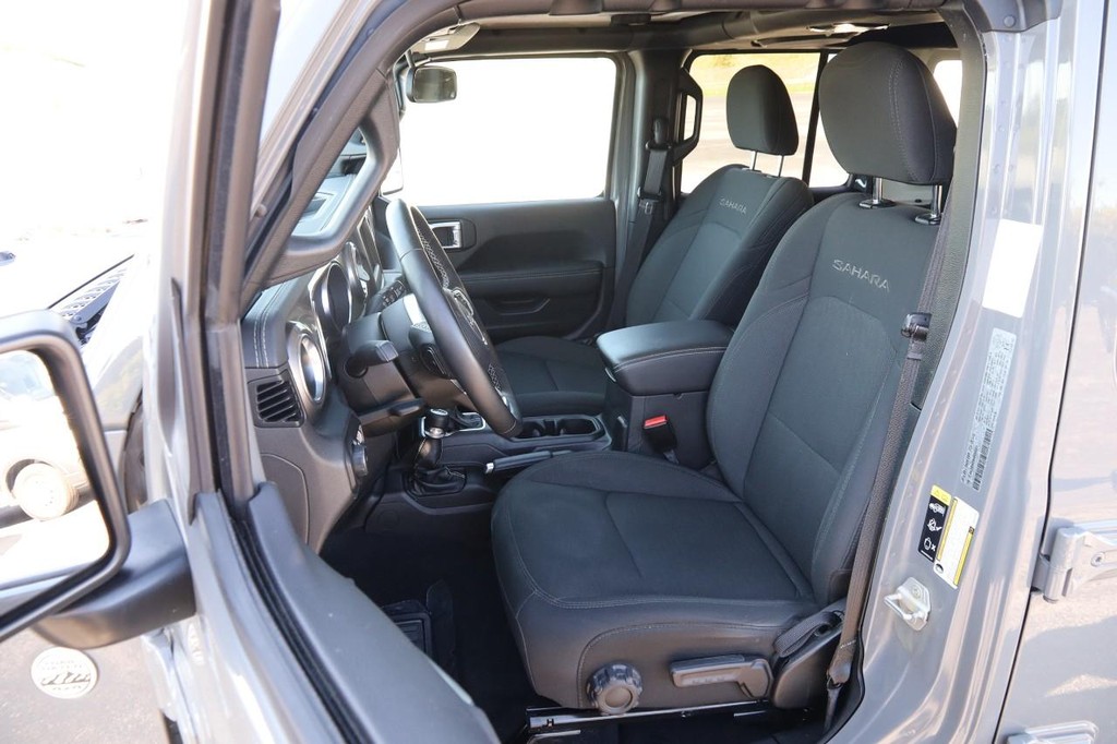 Jeep Wrangler Vehicle Image 08