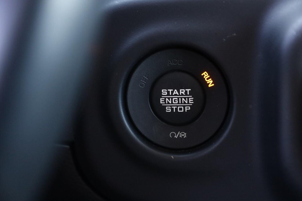Jeep Wrangler Vehicle Image 14