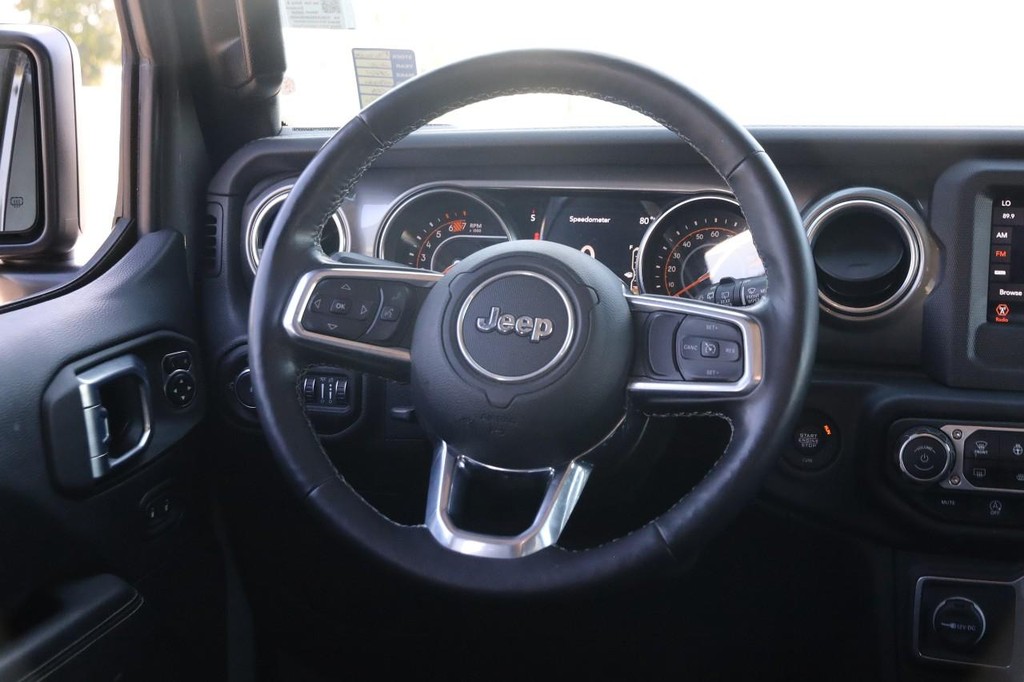 Jeep Wrangler Vehicle Image 23