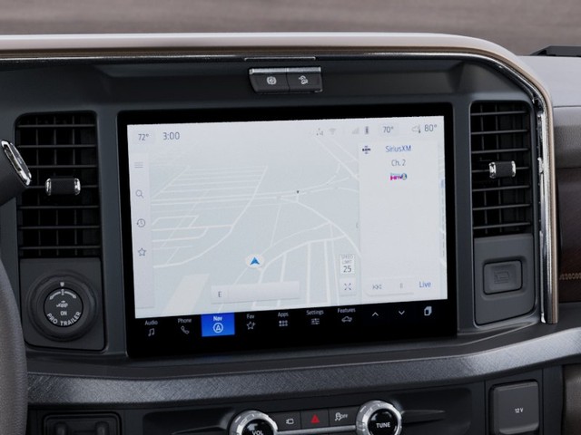 Ford Super Duty F-450 DRW Vehicle Full-screen Gallery Image 14