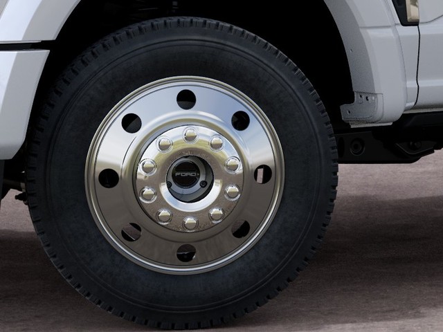 Ford Super Duty F-450 DRW Vehicle Full-screen Gallery Image 19
