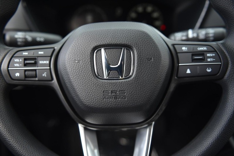Honda CR-V Vehicle Image 18