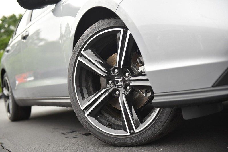 Honda Accord Hybrid Vehicle Image 03