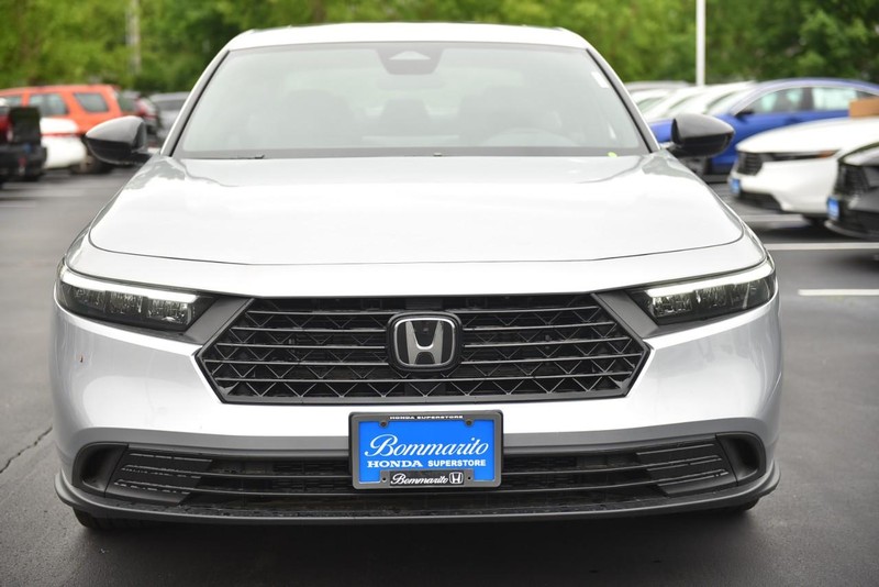 Honda Accord Hybrid Vehicle Image 04