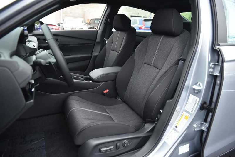 Honda Accord Hybrid Vehicle Image 18