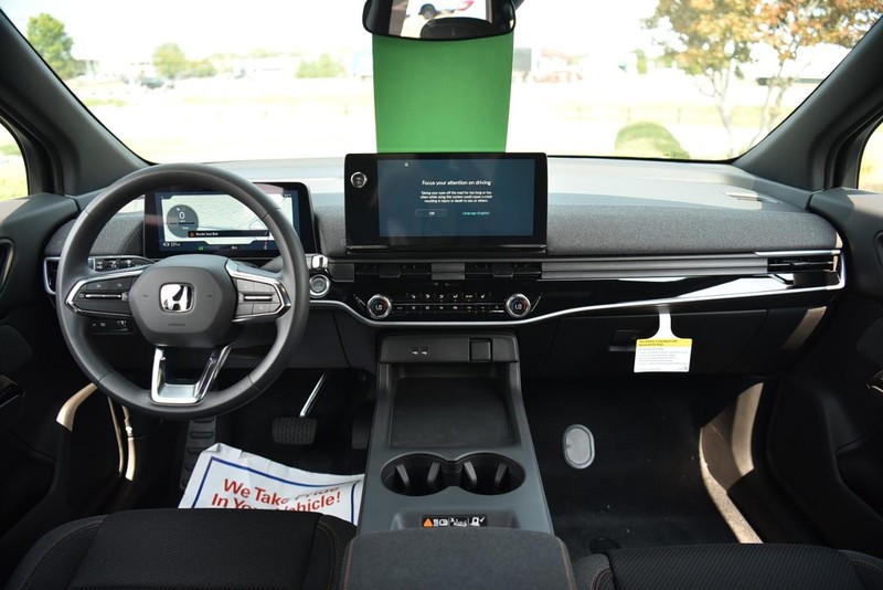 Honda Prologue Vehicle Image 07