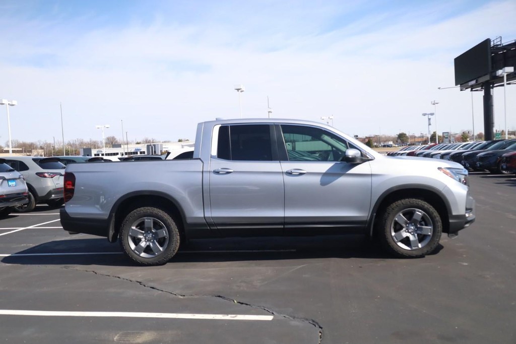 Honda Ridgeline Vehicle Image 04