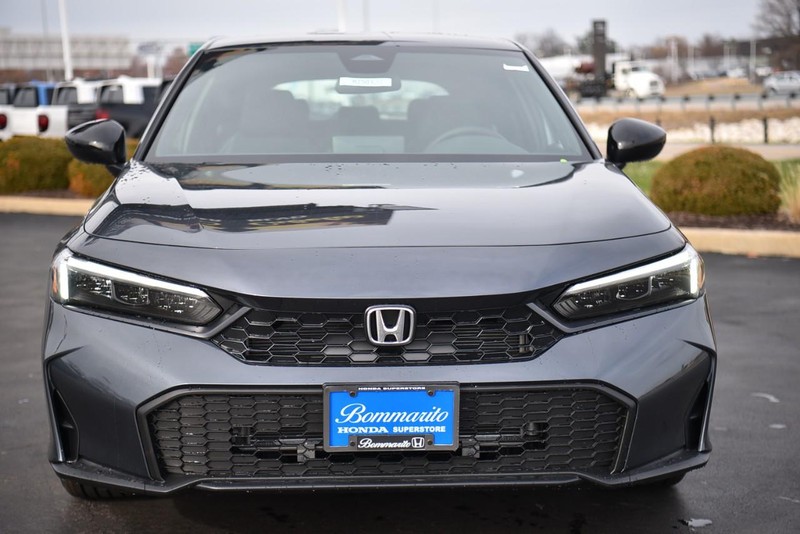 Honda Civic Hatchback Vehicle Image 04