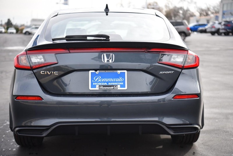 Honda Civic Hatchback Vehicle Image 06