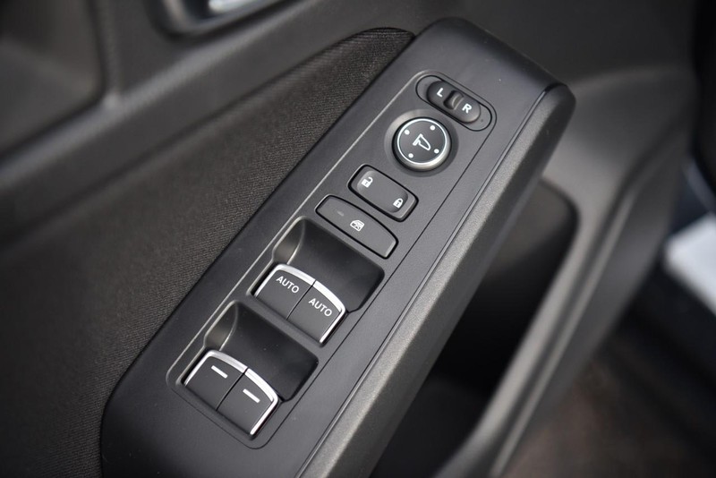 Honda Civic Hatchback Vehicle Image 08