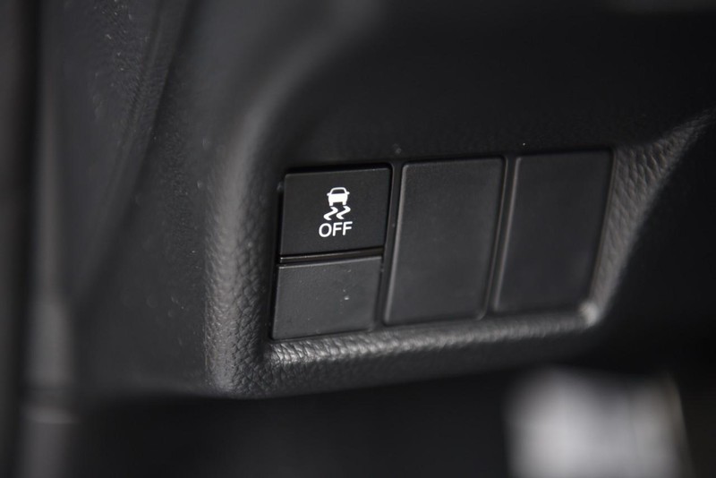 Honda Civic Hatchback Vehicle Image 10