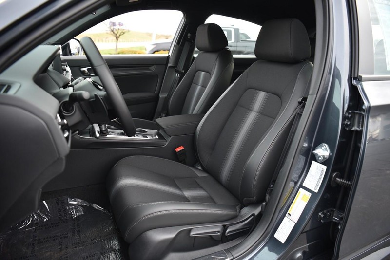 Honda Civic Hatchback Vehicle Image 19