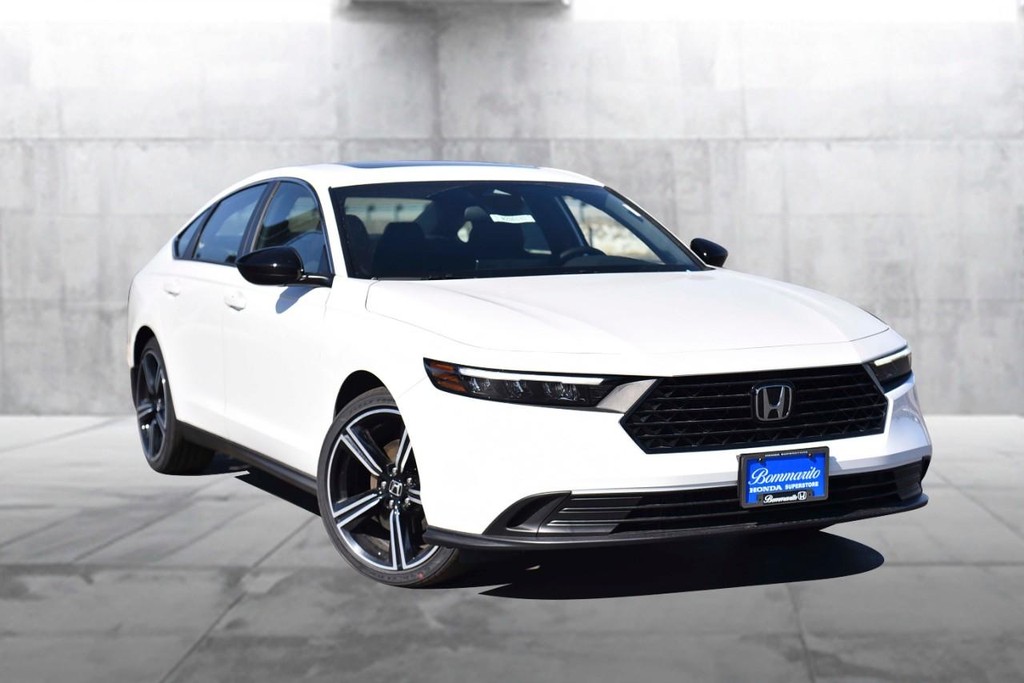 Honda Accord Hybrid Vehicle Image 02