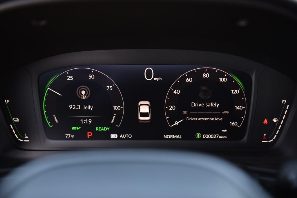 Honda Accord Hybrid Vehicle Image 10