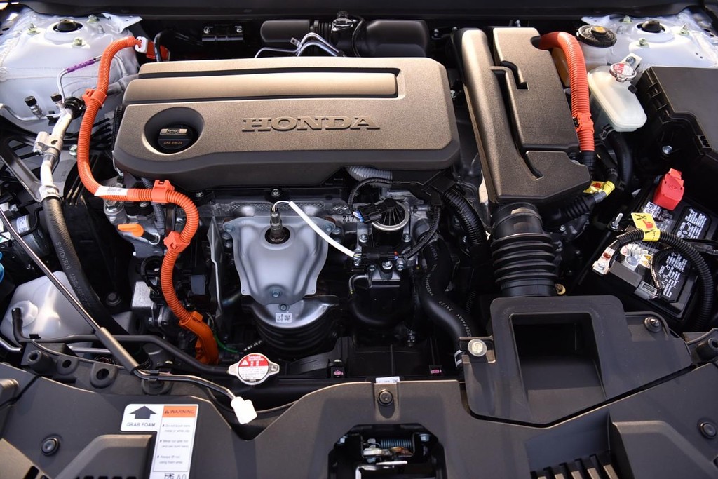 Honda Accord Hybrid Vehicle Image 25