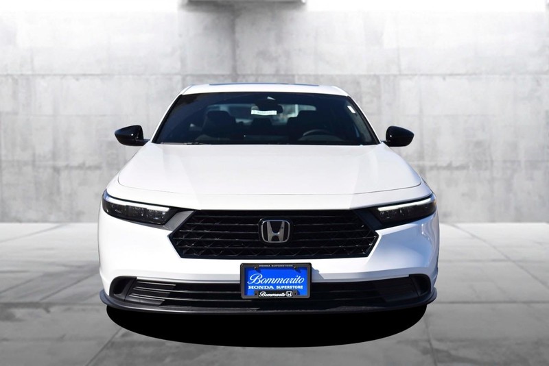 Honda Accord Hybrid Vehicle Image 04