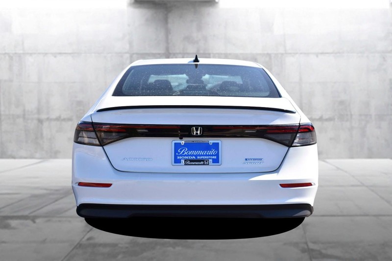 Honda Accord Hybrid Vehicle Image 06