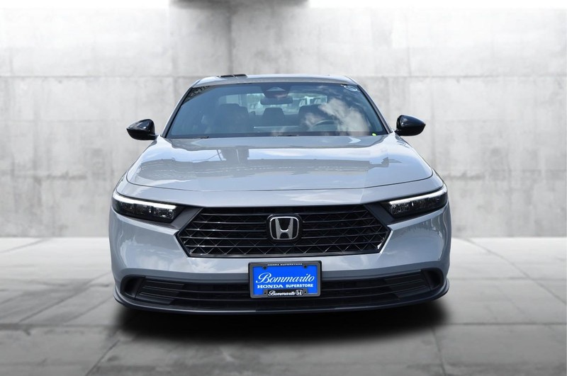 Honda Accord Hybrid Vehicle Image 04