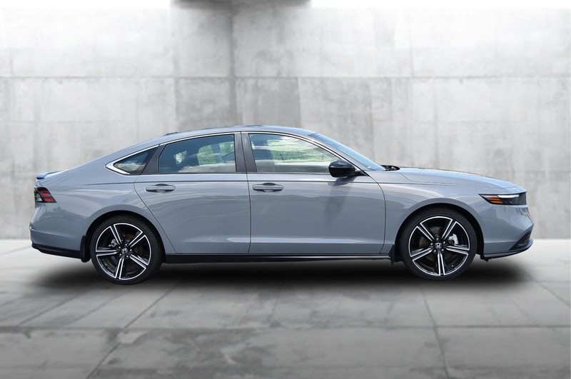 Honda Accord Hybrid Vehicle Image 05