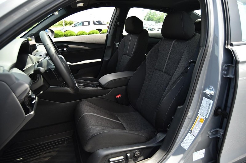 Honda Accord Hybrid Vehicle Image 18