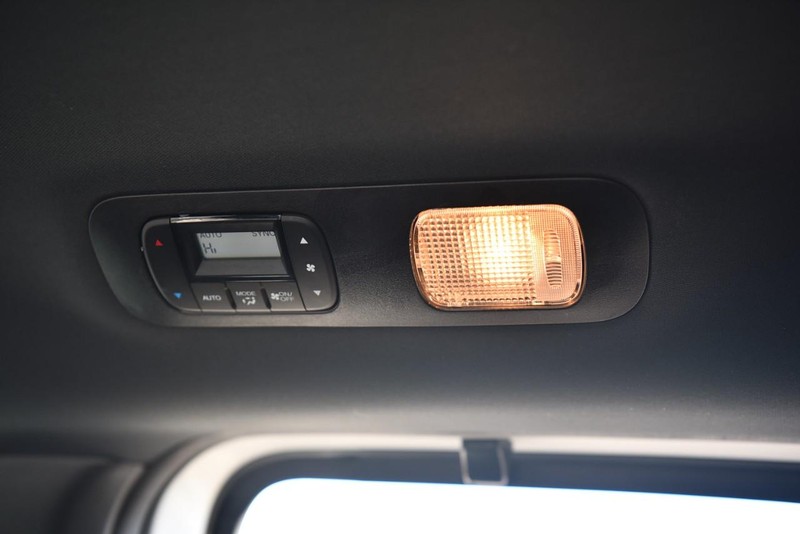 Honda Odyssey Vehicle Image 24