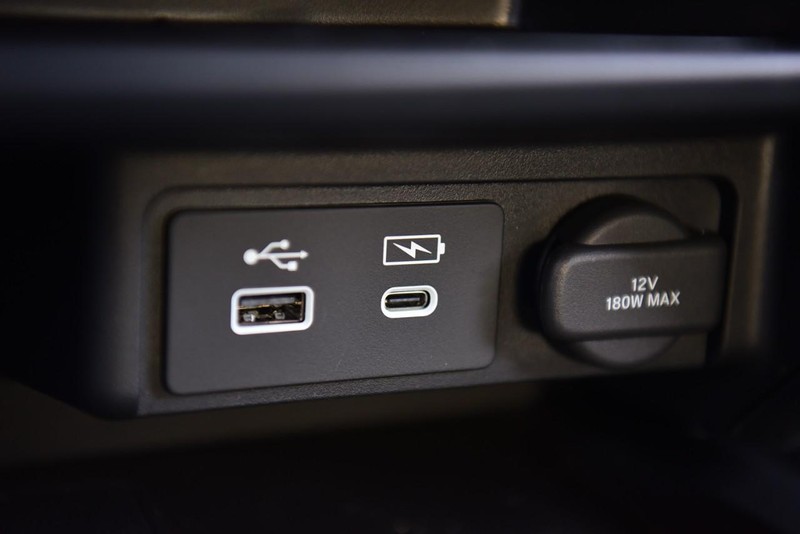 Honda Ridgeline Vehicle Image 18