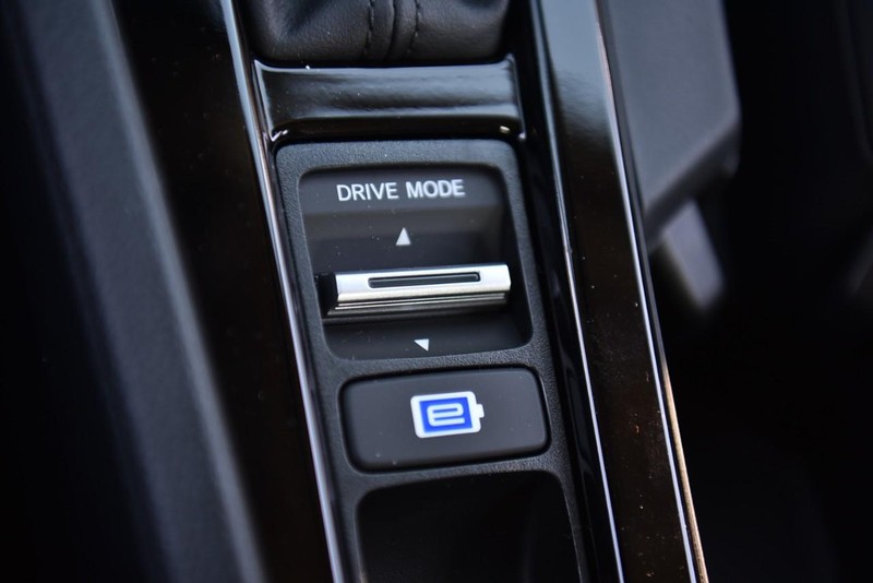 Honda Accord Hybrid Vehicle Image 16