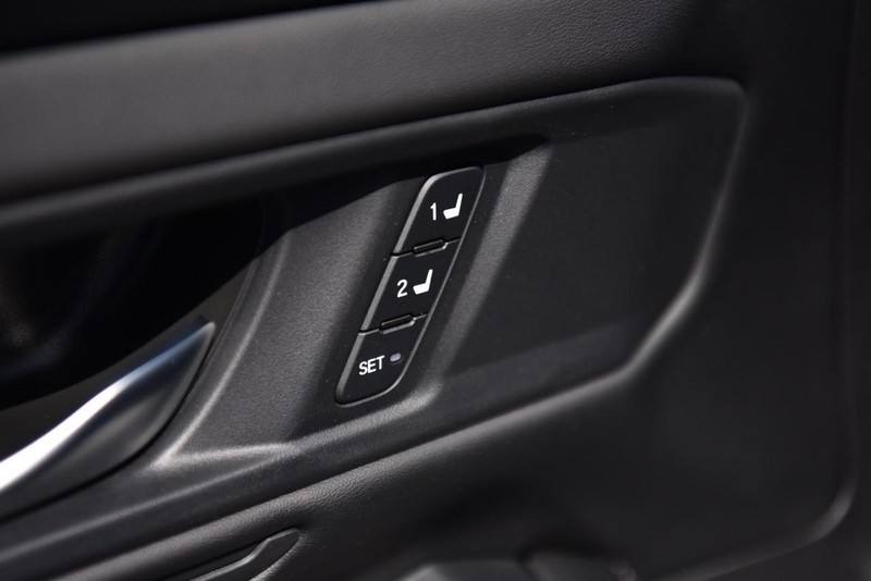 Honda Accord Hybrid Vehicle Image 09