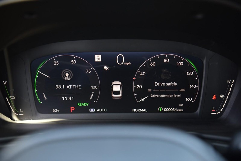 Honda Accord Hybrid Vehicle Image 11