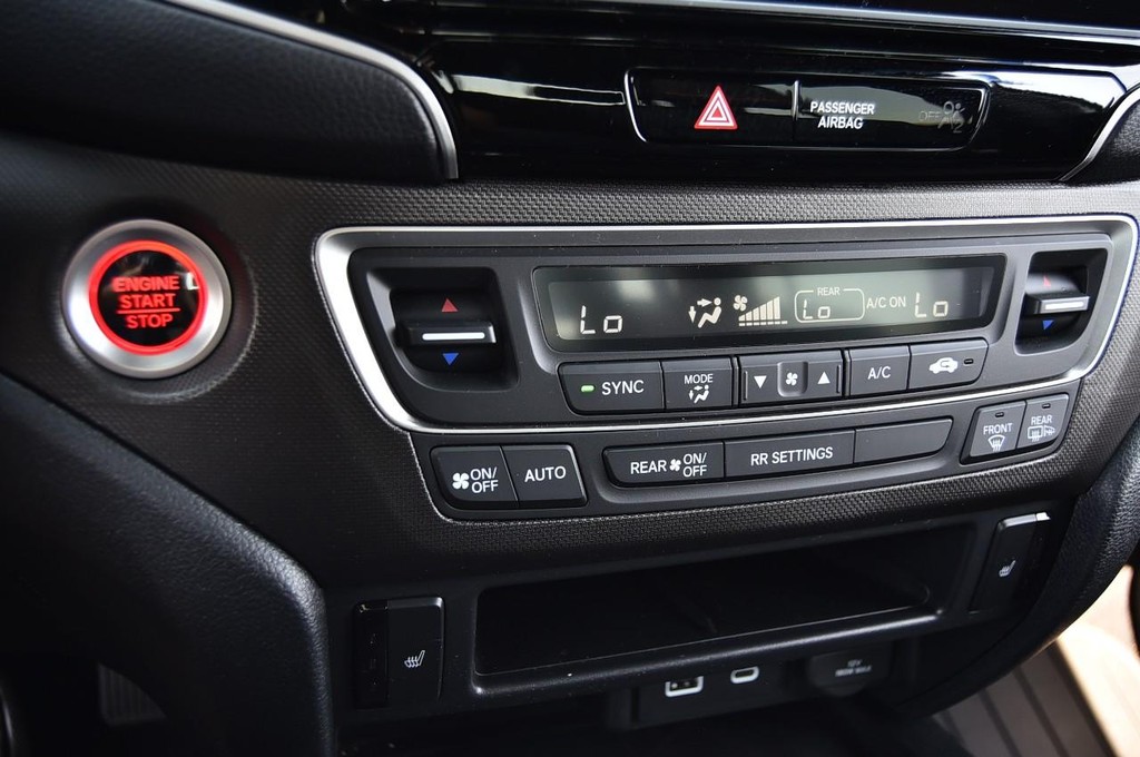 Honda Ridgeline Vehicle Image 17