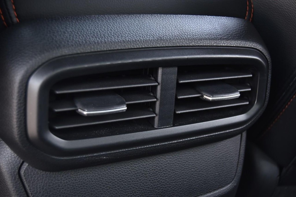 Honda Ridgeline Vehicle Image 28